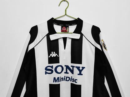 Juventus 1997-1998 Retro Long Sleeve Home Jersey