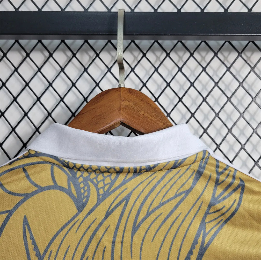 Real Madrid "Dragón Dorado" Special Jersey
