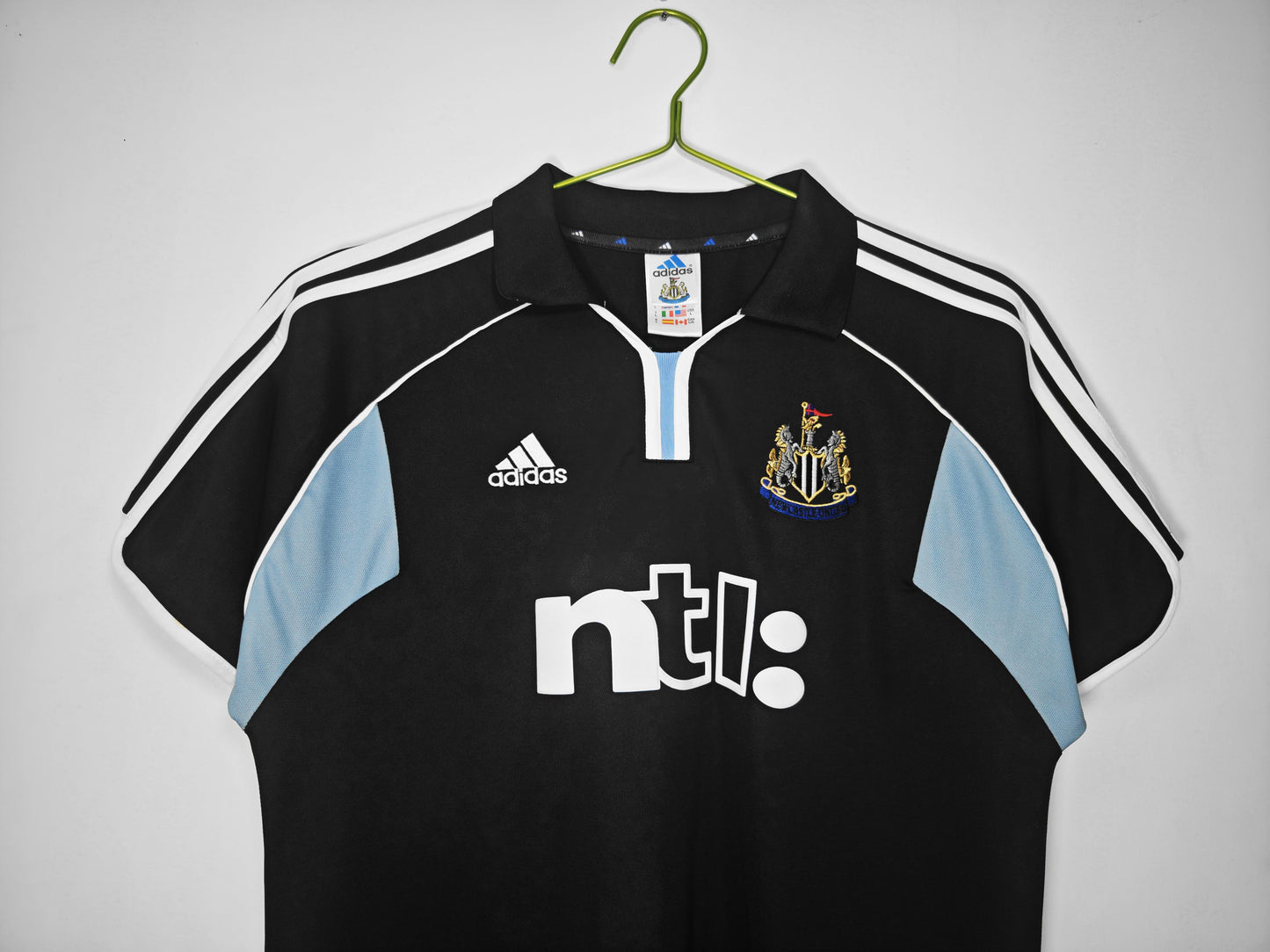 Newcastle United 2000-2001 Away Jersey