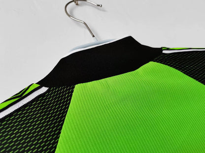 Manchester United 1998–1999 Retro Long Sleeve Goalkeeper Kit