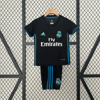 Real Madrid Retro 17/18 Away   Kids Size