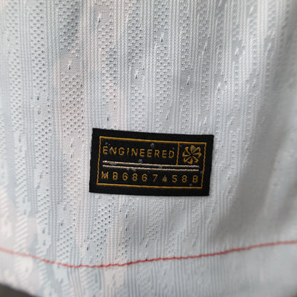 Liverpool "Tri-Color Blitz" Special Jersey