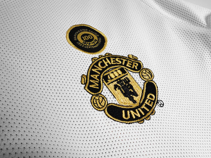 Manchester United 2001-2002 Retro Away Long Sleeve Kit