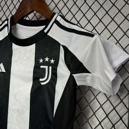 24/25 Juventus Home Kit Kids Size