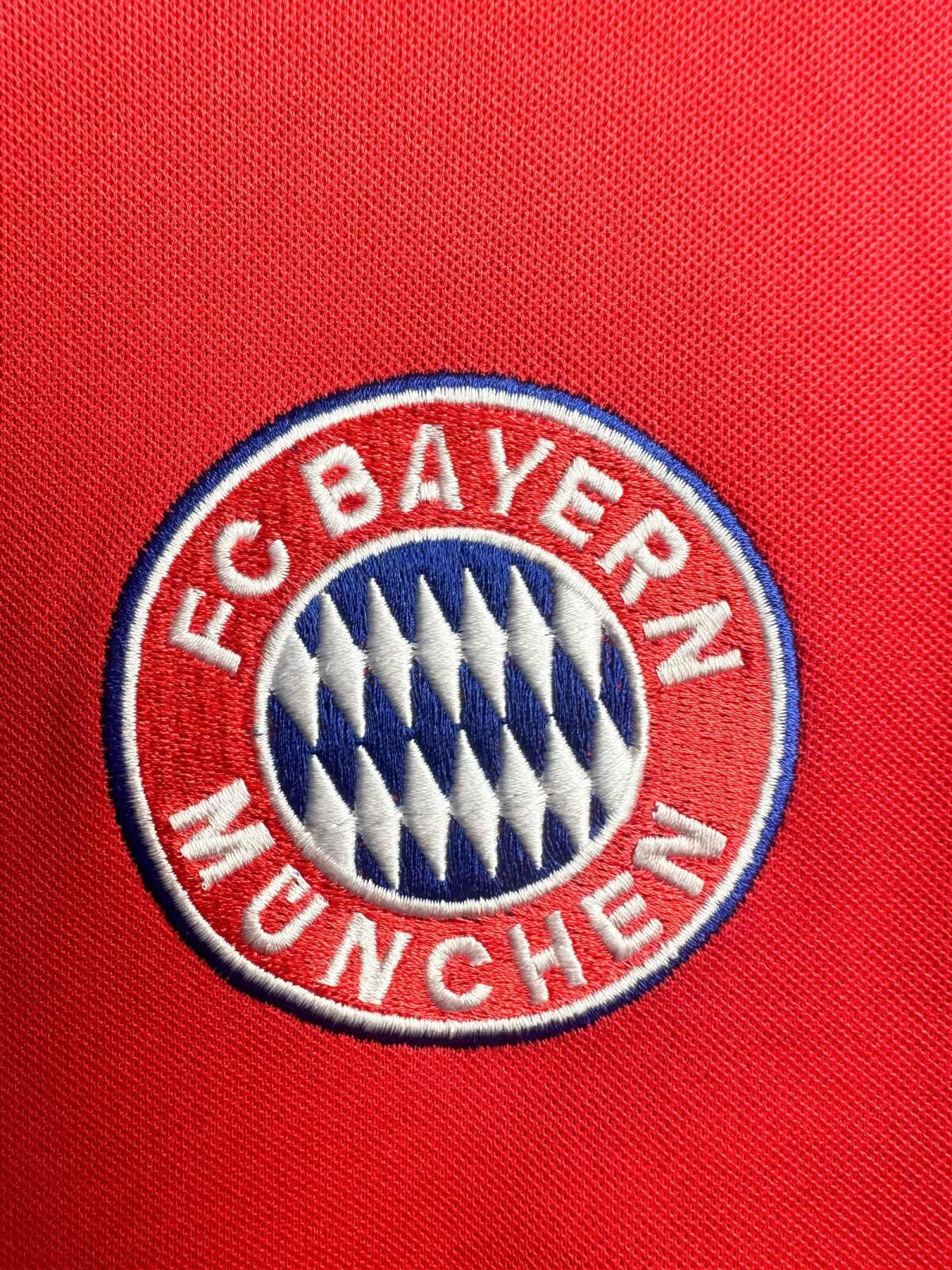 Bayern Munchen 2001-2002 Home Jersey