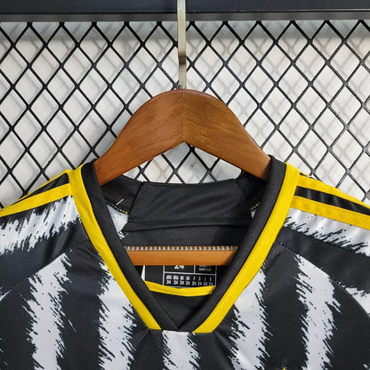 23/24 Juventus Home Kids Size