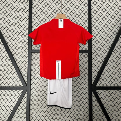 Manchester United Retro 06/07 Home   Kids Size